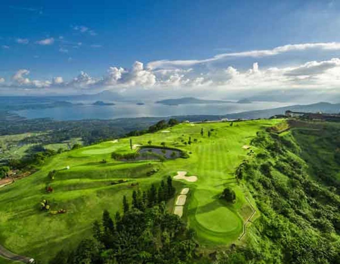 Splendido Tagagtay Taal Lake Staycation Free Parking Netflix No Free Pool Tagaytay City Εξωτερικό φωτογραφία