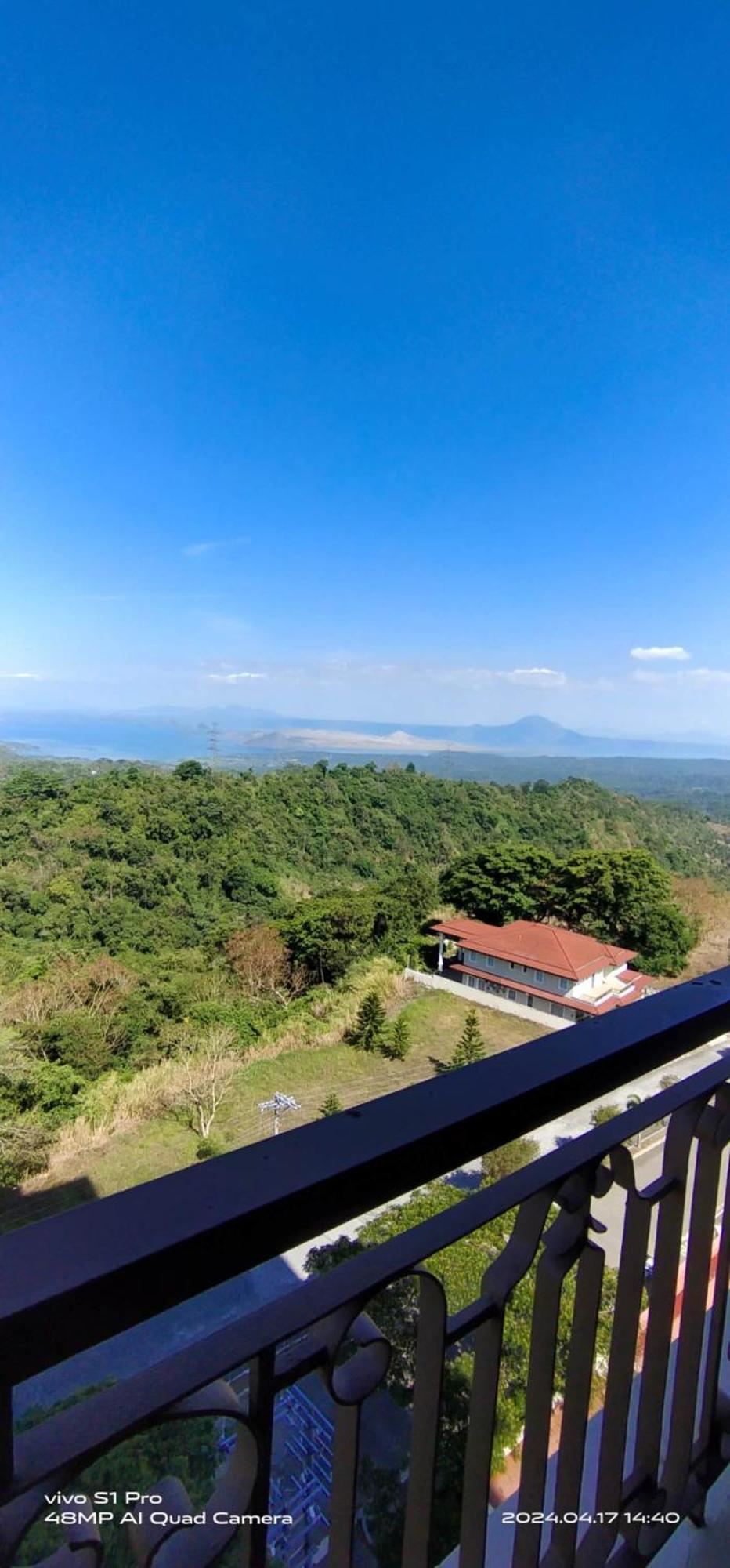 Splendido Tagagtay Taal Lake Staycation Free Parking Netflix No Free Pool Tagaytay City Εξωτερικό φωτογραφία