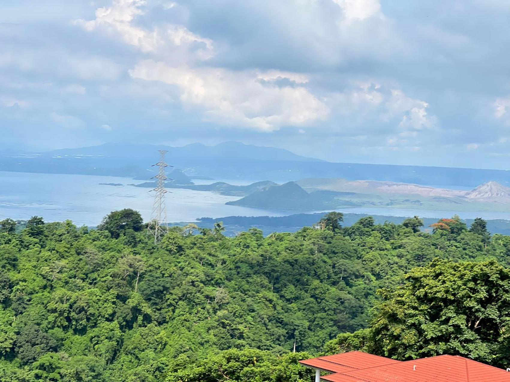 Splendido Tagagtay Taal Lake Staycation Free Parking Netflix No Free Pool Tagaytay City Εξωτερικό φωτογραφία