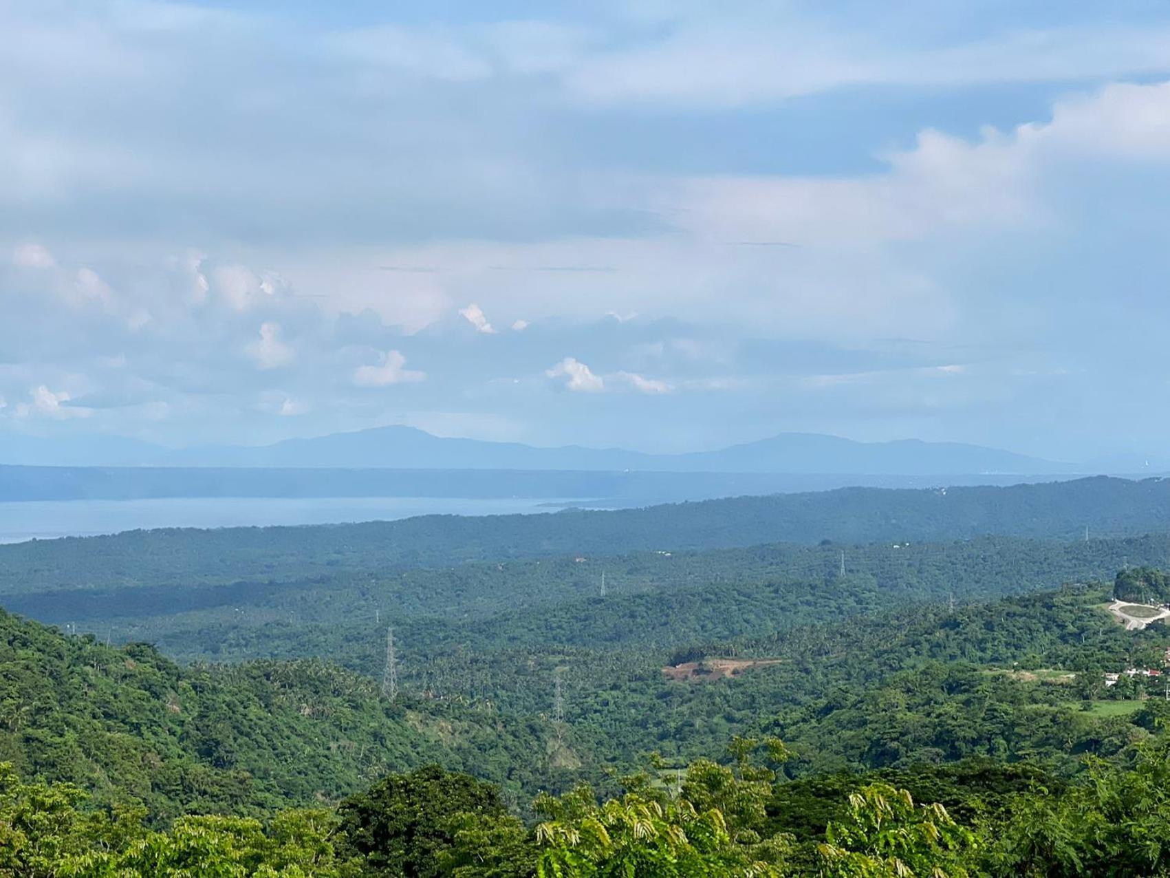 Splendido Tagagtay Taal Lake Staycation Free Parking Netflix No Free Pool Tagaytay City Εξωτερικό φωτογραφία