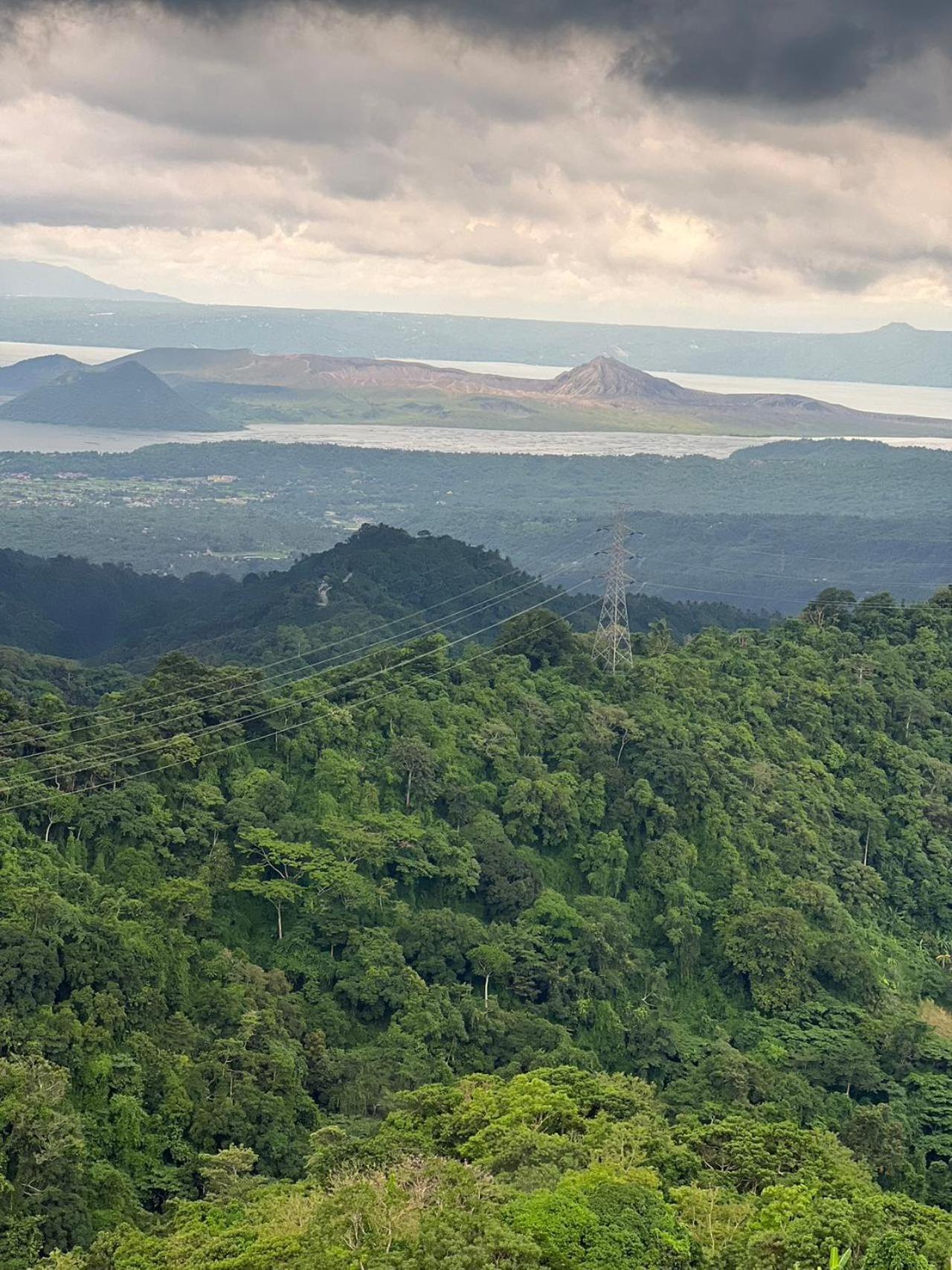 Splendido Tagagtay Taal Lake Staycation Free Parking Netflix No Free Pool Tagaytay City Εξωτερικό φωτογραφία