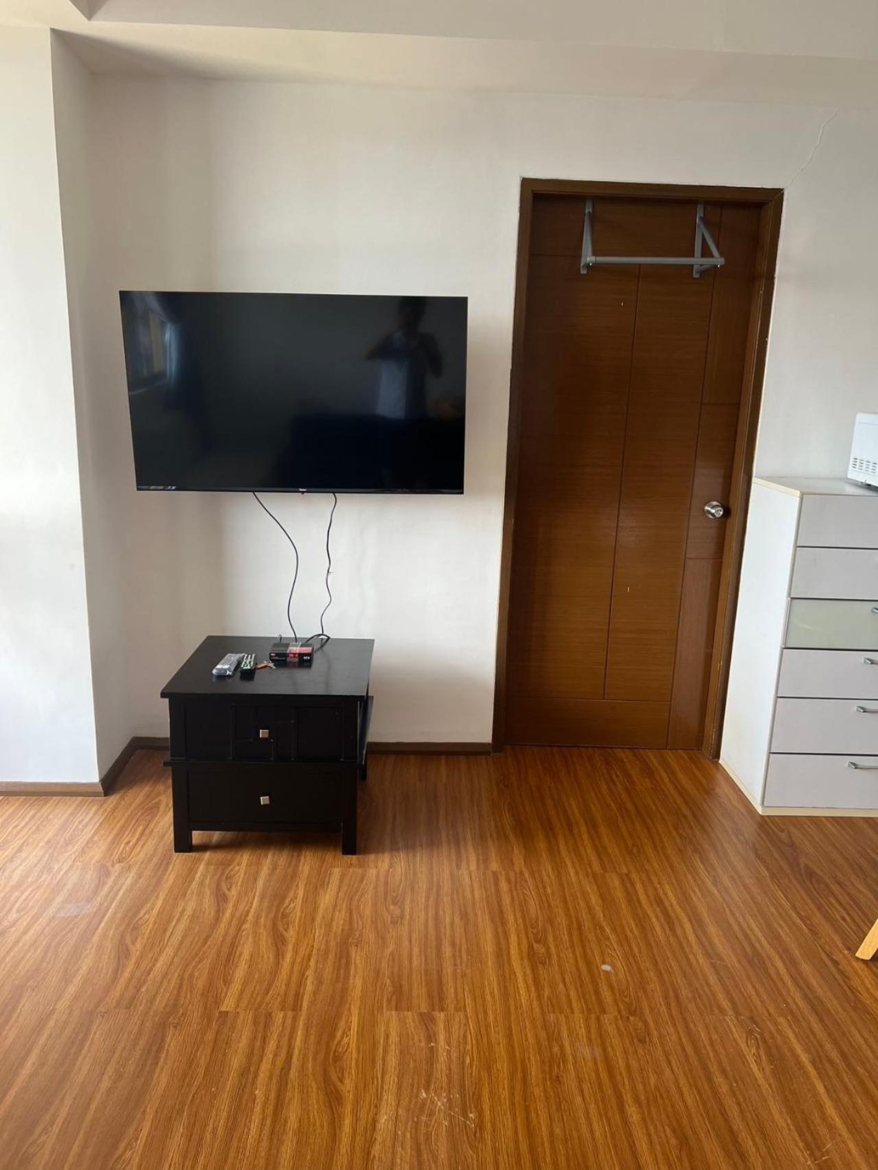 Splendido Tagagtay Taal Lake Staycation Free Parking Netflix No Free Pool Tagaytay City Εξωτερικό φωτογραφία