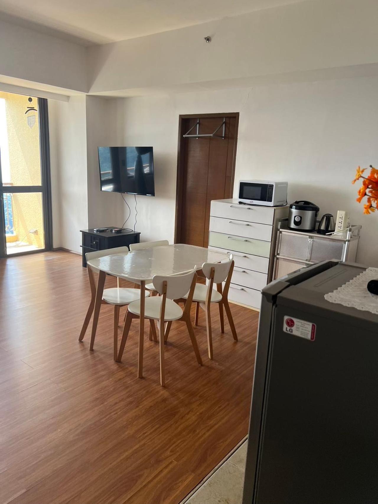 Splendido Tagagtay Taal Lake Staycation Free Parking Netflix No Free Pool Tagaytay City Εξωτερικό φωτογραφία